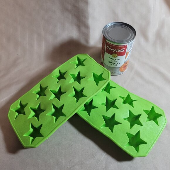 Silicone Star-Shaped Ice Cube Trays - set of 2 - Picture 1 of 3